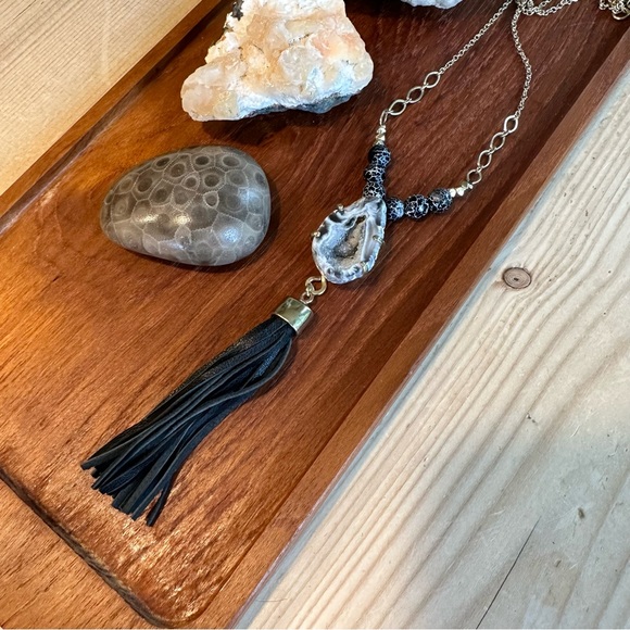 Free People Geode Fringe Festival Ready Vintage Necklace - Picture 4 of 4